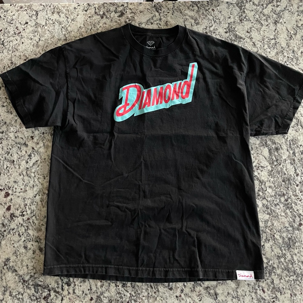 Men’s Diamond Supply shirt